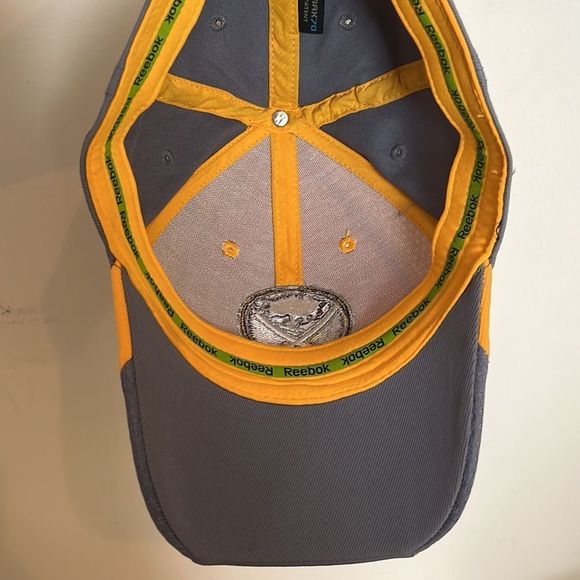 Reebok 🦬Buffalo Sabres NHL Hat - Picture 5 of 6